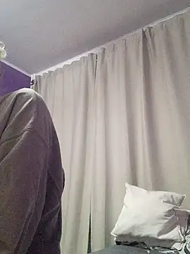 Snapshot of BritneyHudson chatting on November 26, 2025, 2:12 am BritneyHudson online show from November 26, 2025, 2:12 am