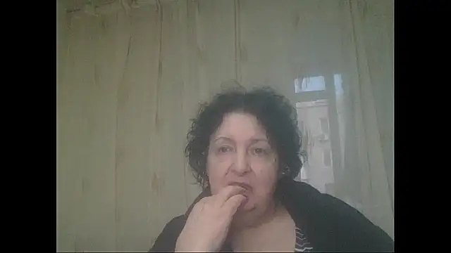 Snapshot of maturekorine chatting on October 22, 2025, 3:12 pm maturekorine online show from October 22, 2025, 3:12 pm