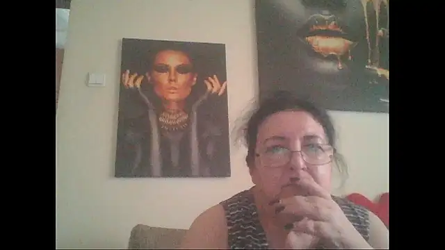 Snapshot of maturekorine chatting on July 14, 2026, 3:40 pm maturekorine online show from July 14, 2026, 3:40 pm