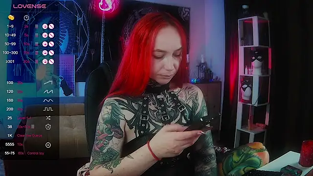 miss jenna lovee online show from April 1, 2026, 12:33 am