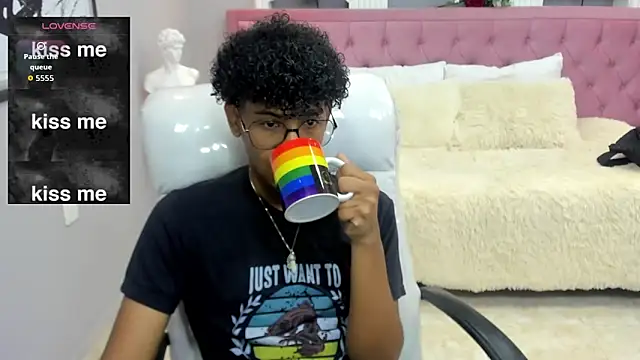 boylittle19cm online show from November 11, 2025, 12:27 pm