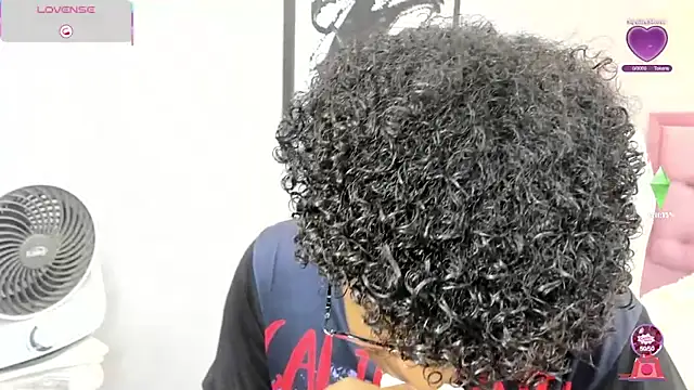 boylittle19cm online show from November 28, 2025, 12:30 pm