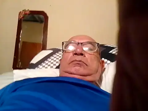 sincuenton24cmts online show from October 20, 2025, 1:17 am