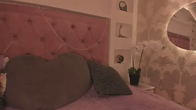 miss melissaa online show from October 22, 2025, 1:44 pm