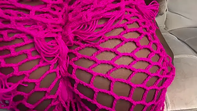 Snapshot of Chocolate_queen2 chatting on May 16, 2026, 12:40 am Chocolate queen2 online show from May 16, 2026, 12:40 am