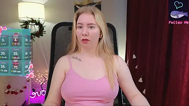 D0nna  online show from December 15, 2024, 7:46 am