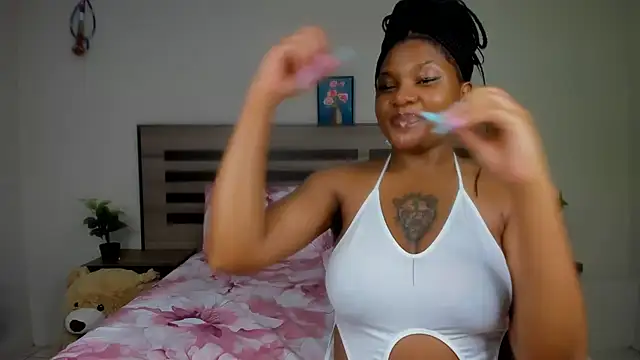 Renee-18 online show from December 5, 2024, 8:22 am