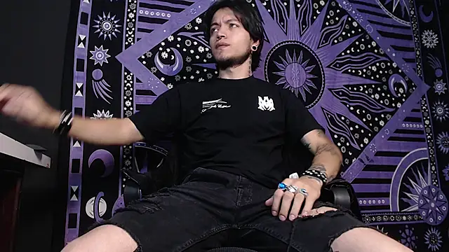 Dicaprioo  online show from January 30, 2025, 4:34 pm