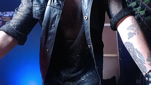 Dicaprioo  online show from October 14, 2025, 6:20 pm