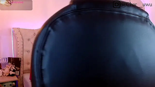 Charlotte Jones   online show from September 17, 2025, 11:01 am