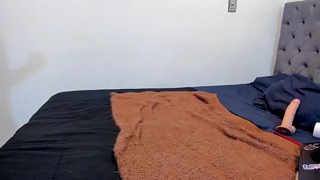 sexx hunters online show from December 9, 2024, 10:52 pm