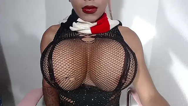 andreablackcock online show from October 13, 2025, 2:06 pm