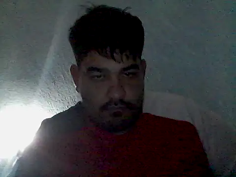 GILBERTHOR92 online show from February 11, 2026, 7:13 am