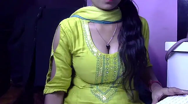 momo lov online show from December 14, 2024, 4:56 am