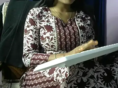 momo lov online show from February 15, 2025, 9:16 am