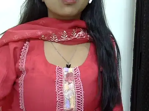 momo lov online show from March 10, 2025, 11:42 am