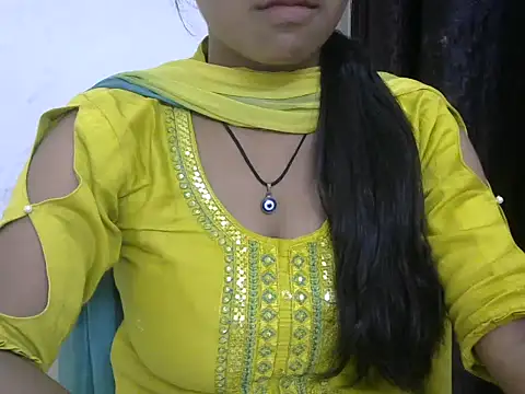 momo lov online show from September 24, 2025, 5:11 am