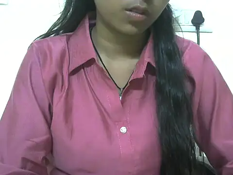 momo lov online show from September 28, 2025, 4:51 am