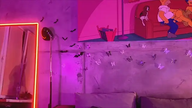 izi-fox online show from February 14, 2025, 9:43 pm