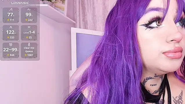 bella-green online show from January 9, 2025, 8:22 pm