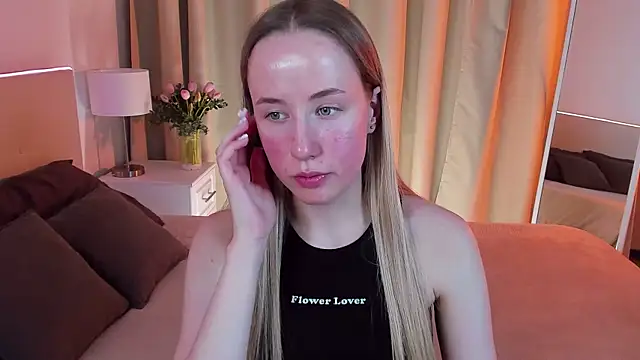 Cassie Kelman online show from January 17, 2025, 8:55 pm