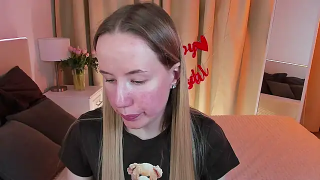 Cassie Kelman online show from February 16, 2025, 8:55 pm