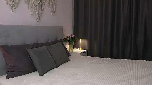 Cassie Kelman online show from April 17, 2026, 9:29 pm