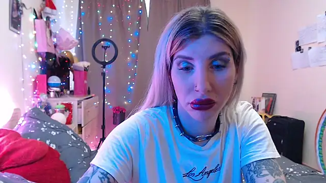 BLACKPeonyy online show from November 20, 2025, 10:37 am