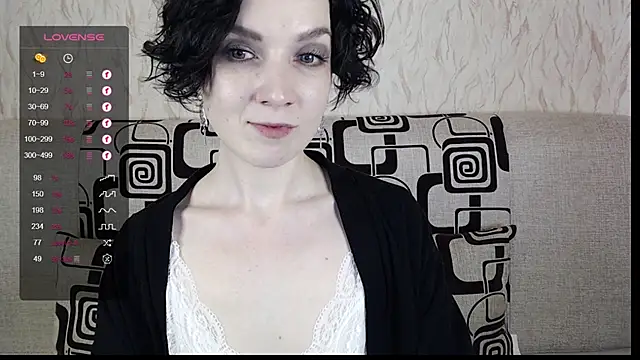 TinaWince online show from February 26, 2025, 8:59 am