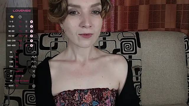 TinaWince online show from July 10, 2026, 5:23 am