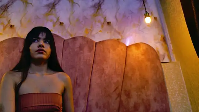 kendalltaylorr online show from January 8, 2026, 12:51 pm