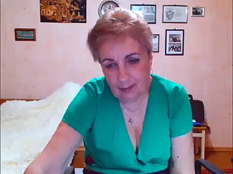 Victoria5643 online show from March 13, 2026, 7:42 pm