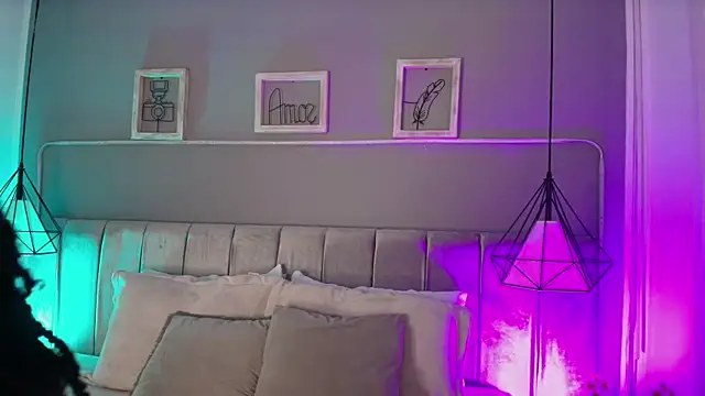 Snapshot of Anneth__M chatting on March 22, 2025, 7:53 pm Anneth M online show from March 22, 2025, 7:53 pm