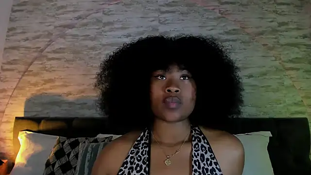 Snapshot of Anneth__M chatting on October 7, 2025, 7:33 pm Anneth M online show from October 7, 2025, 7:33 pm