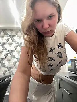 Ketitull online show from September 23, 2025, 6:16 am