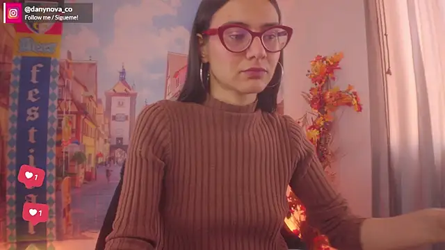 DanyNova Co online show from September 28, 2025, 9:09 pm