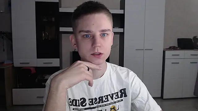 angryzan online show from January 20, 2025, 4:32 am