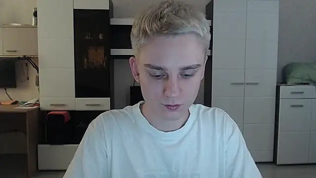 angryzan online show from February 27, 2025, 6:07 am