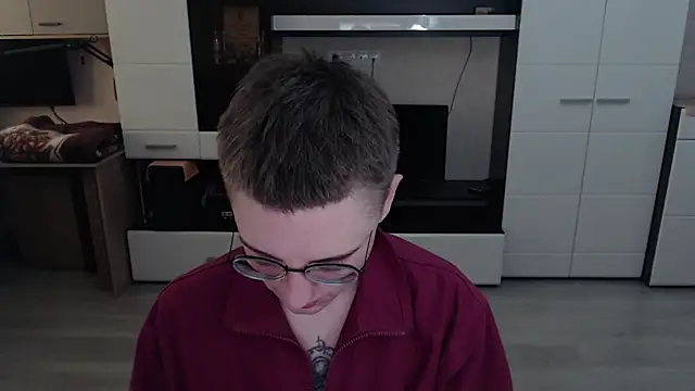 angryzan online show from October 13, 2025, 5:18 am