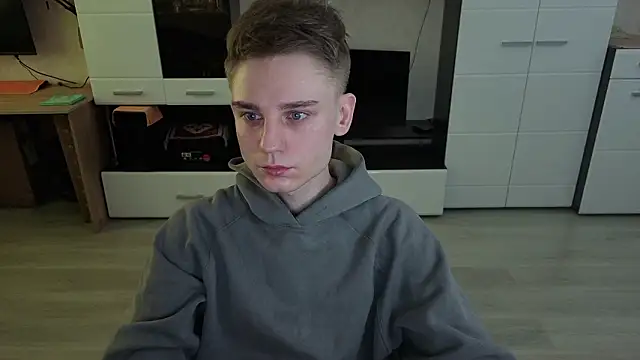 angryzan online show from February 19, 2026, 5:14 am