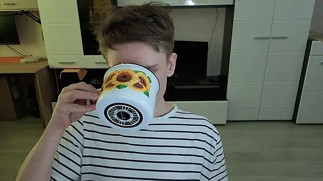 angryzan online show from March 27, 2026, 8:26 am