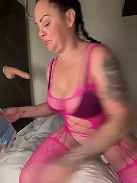 IvyWylde online show from December 18, 2024, 10:46 pm