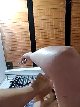 Snapshot of Sofia_Queen17 chatting on December 31, 2024, 11:20 am Sofia Queen17 online show from December 31, 2024, 11:20 am