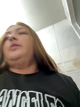 Snapshot of Sofia_Queen17 chatting on October 25, 2025, 1:02 am Sofia Queen17 online show from October 25, 2025, 1:02 am