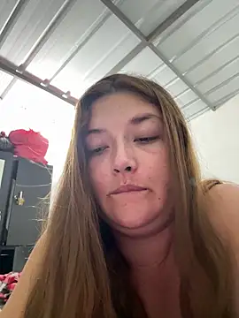 Snapshot of Sofia_Queen17 chatting on June 4, 2026, 3:12 am Sofia Queen17 online show from June 4, 2026, 3:12 am