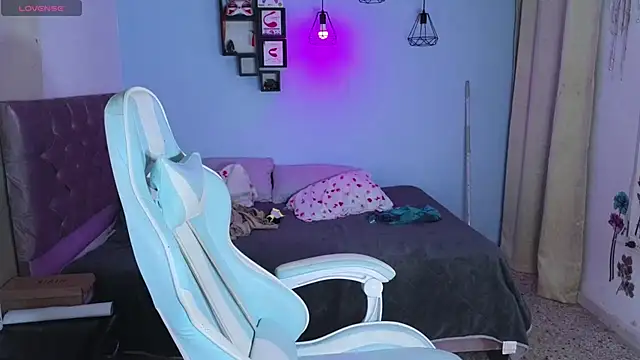 Peggy Funn online show from February 27, 2025, 4:09 am