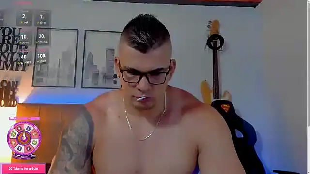 seancarreraa online show from September 11, 2025, 3:50 am