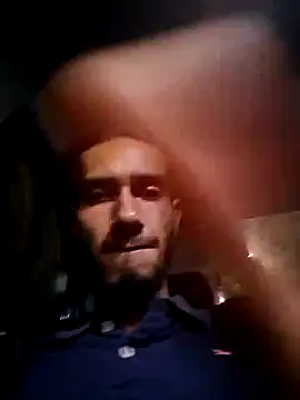 jhon01000 online show from September 26, 2025, 4:49 am