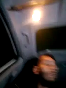 jhon01000 online show from April 20, 2026, 5:21 am