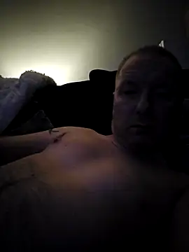 Snapshot of walker1979 chatting on February 12, 2026, 10:27 pm walker1979 online show from February 12, 2026, 10:27 pm